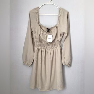 Forever 21 NWT Light Beige Woven Mini Dress. Size Large.